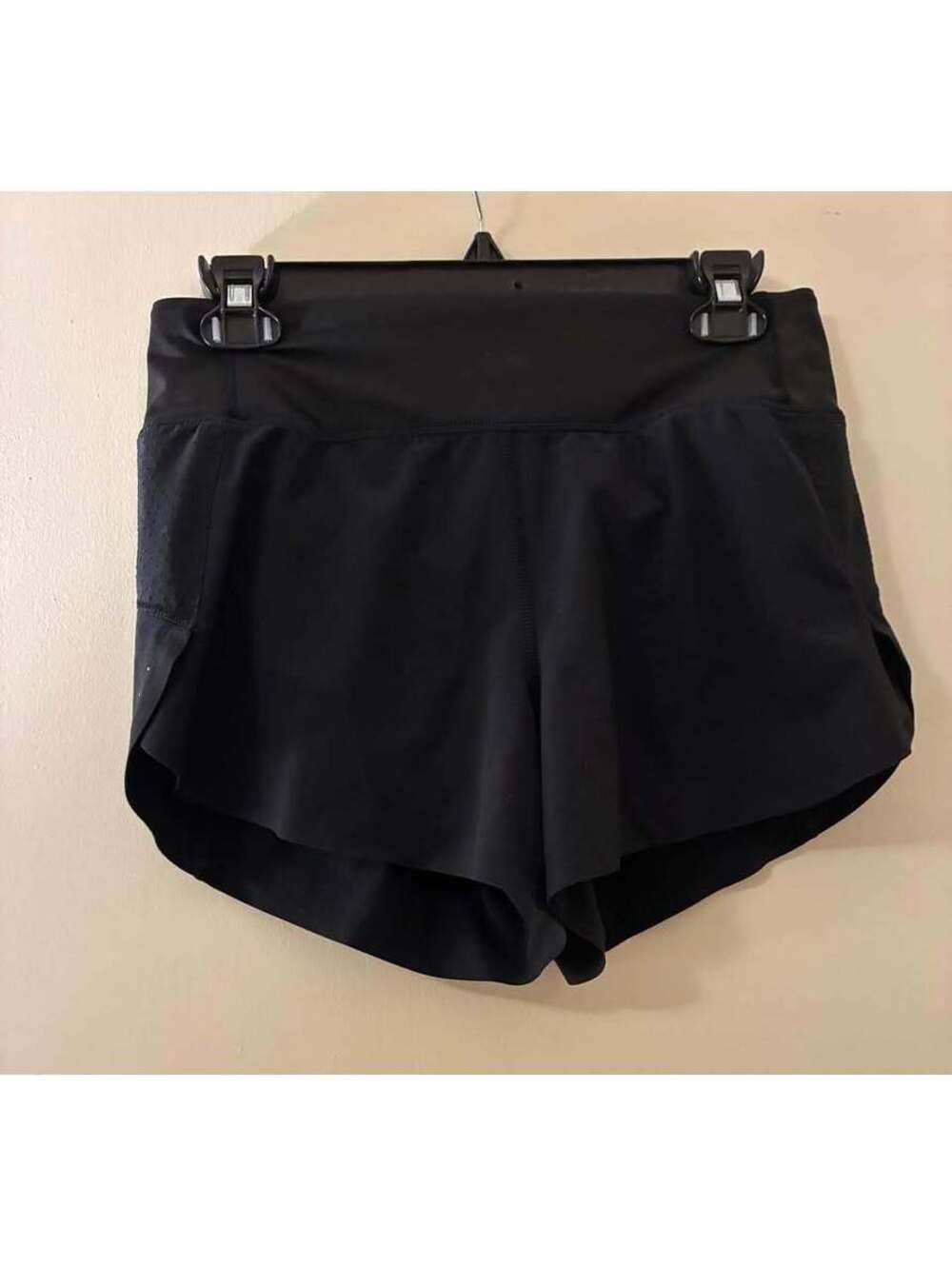 Athleta Run With It 3.5" Short Size XS